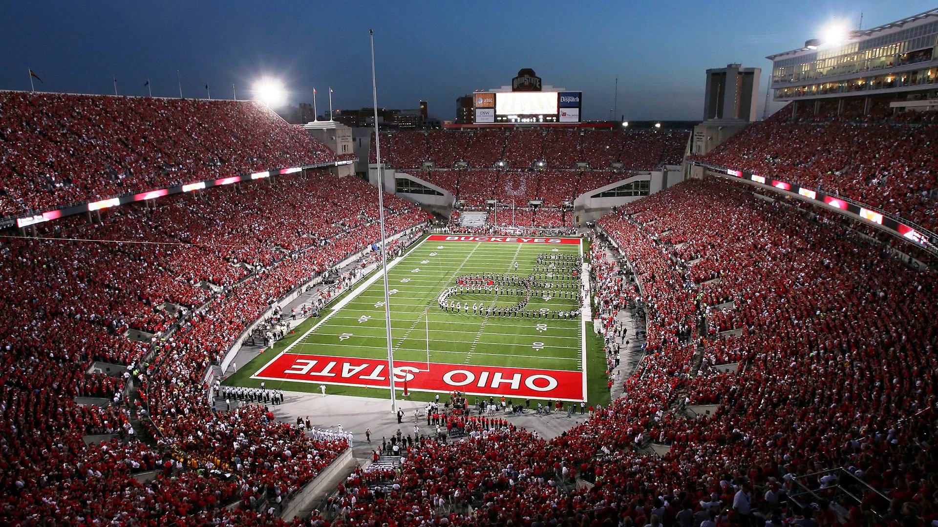 开云 官网 入口-大型足球展在本地博物馆举行，推广足球文化，足球展览海报  第1张