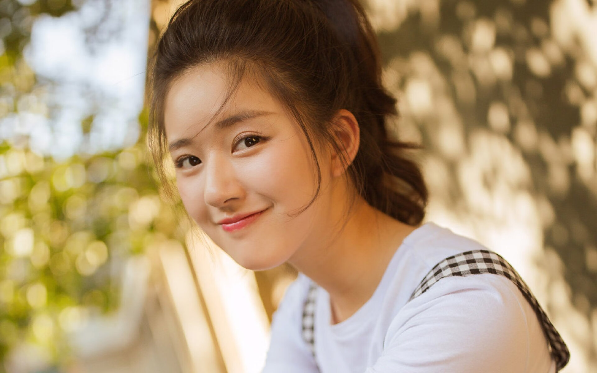 开云真人体育娱乐-《电竞比赛现场:氛围热烈斗志昂扬》,电竞比赛场景